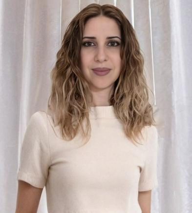 Viviane - French Linguistics PhD and Senior French Instructor at Gateway Tutoring Academy